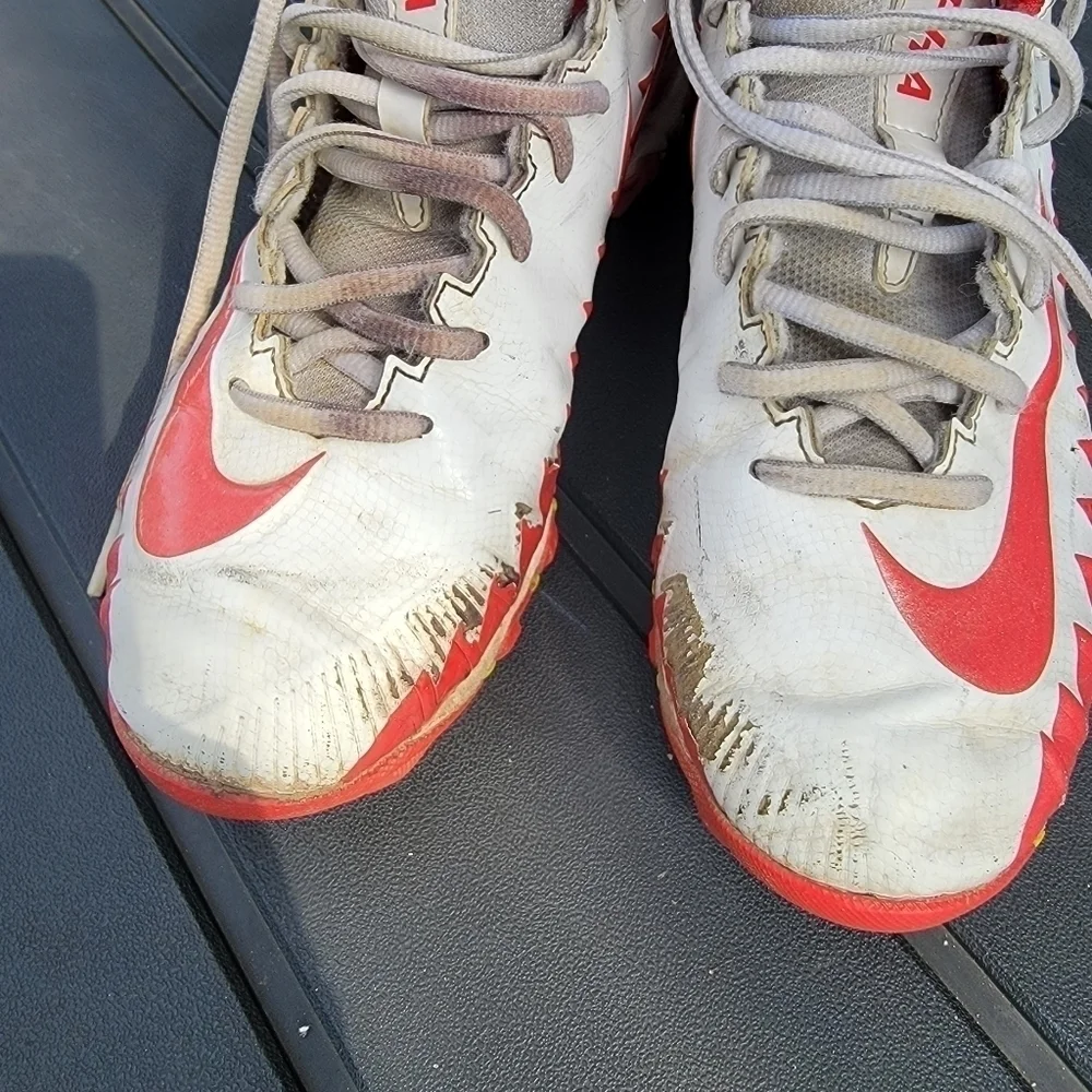 2/$20 Nike Red and White Baseball Spikes 5
